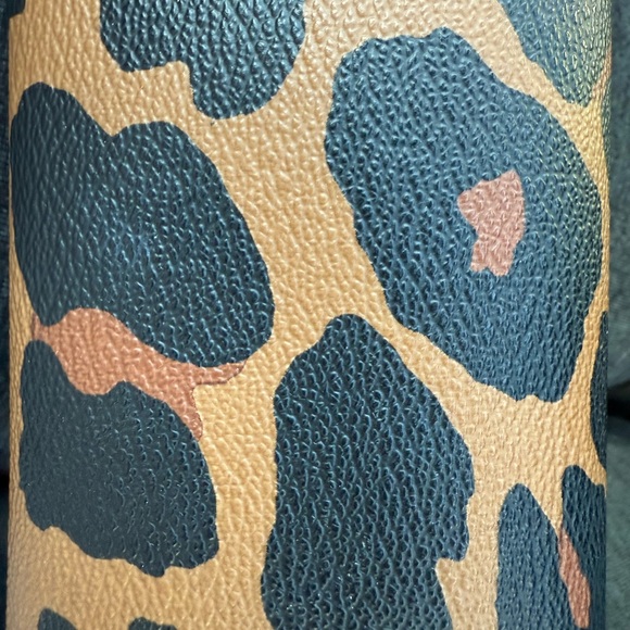 Coach Leopard ocelot Sunglass Case with Turnlock, wristlet strap, signature - Picture 4 of 4